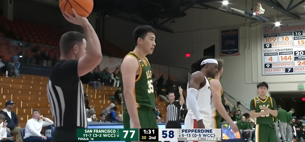 开云-生涯之夜💥王俊杰14中10砍27分&amp;轰7记三分 赵维伦3助王俊杰建功