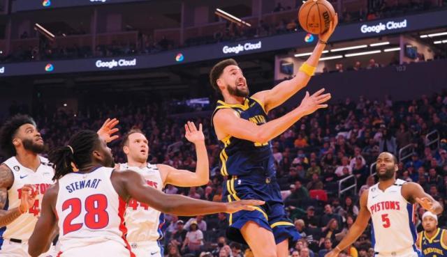 klay-thompson-lay-up-USATSI.jpg